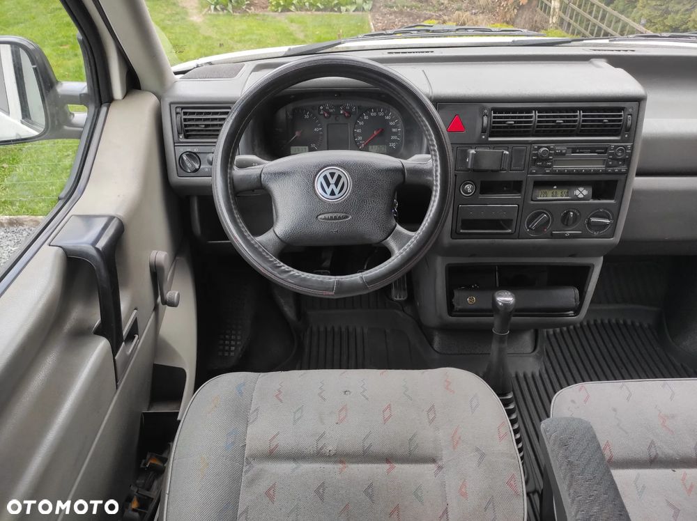 Volkswagen Transporter Escapade - 15