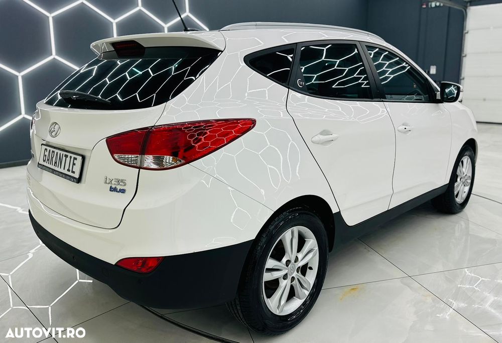 Hyundai ix35 1.7 CRDI 2WD blue Finale Gold - 4