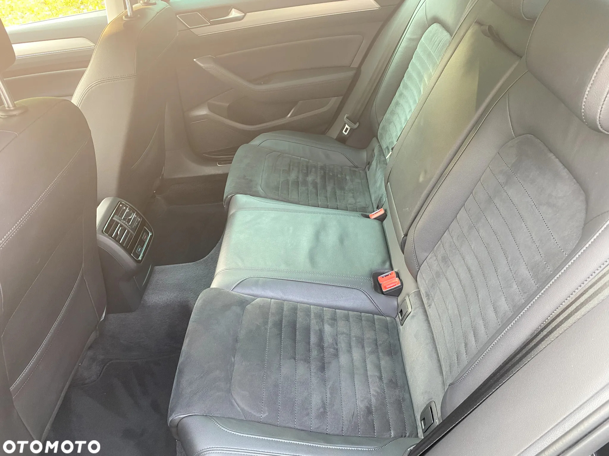 Volkswagen Passat 1.8 TSI BMT Highline DSG - 11