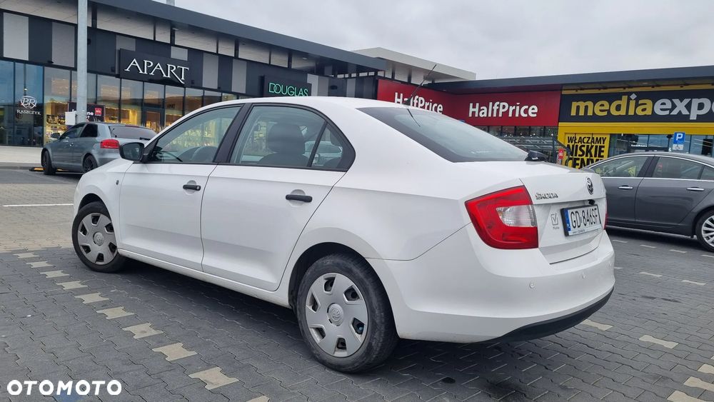 Skoda Rapid 2015 photo 4