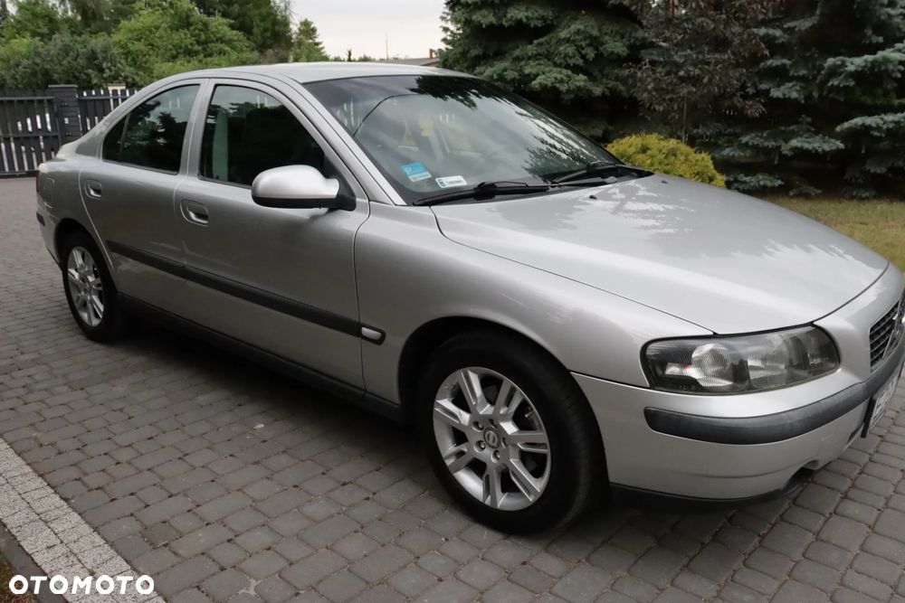 Volvo S60 - 1