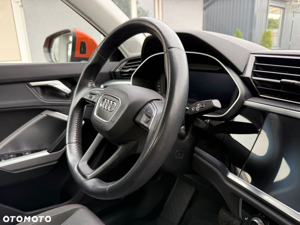Audi Q3 35 TFSI S tronic - 16