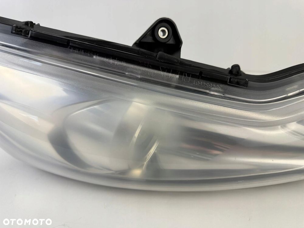 Lampa przednia prawa Can-Am Spyder RT-S 2012+ - 5