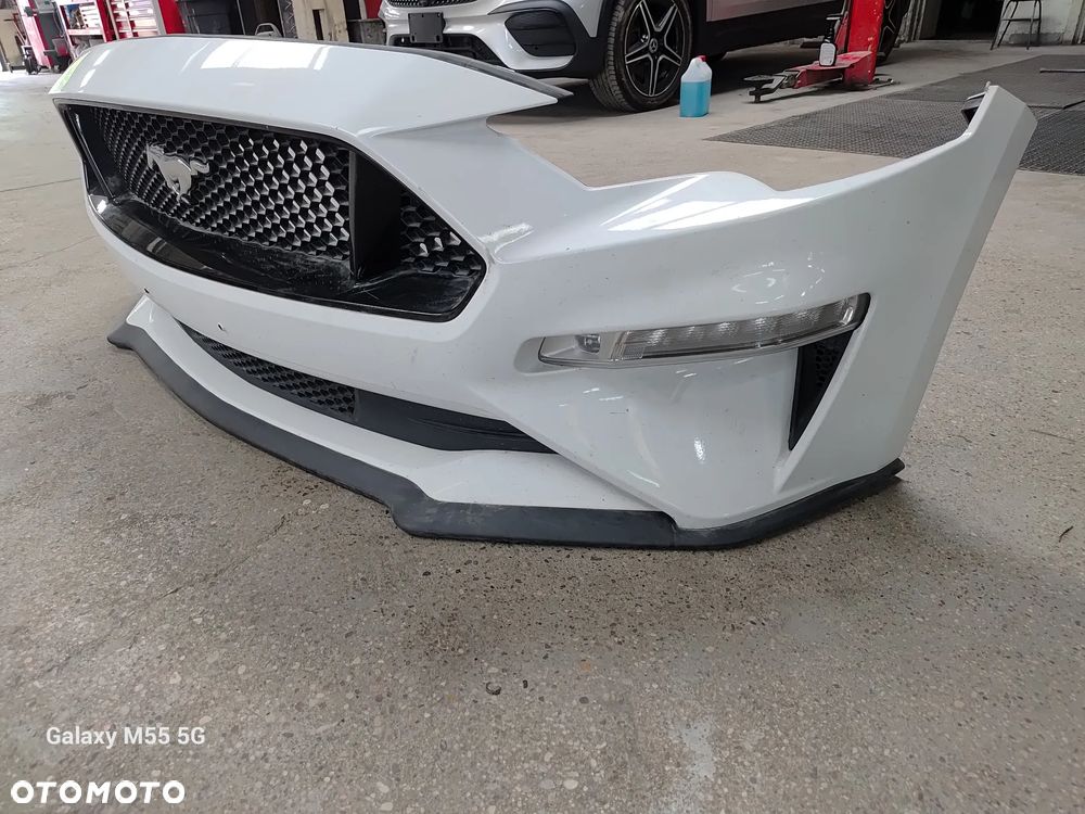Maska pokrywa silnika zderzak przedni Mustang MK6 polift fartuch prawy górny Oem, listwy nakładki progowe - 17