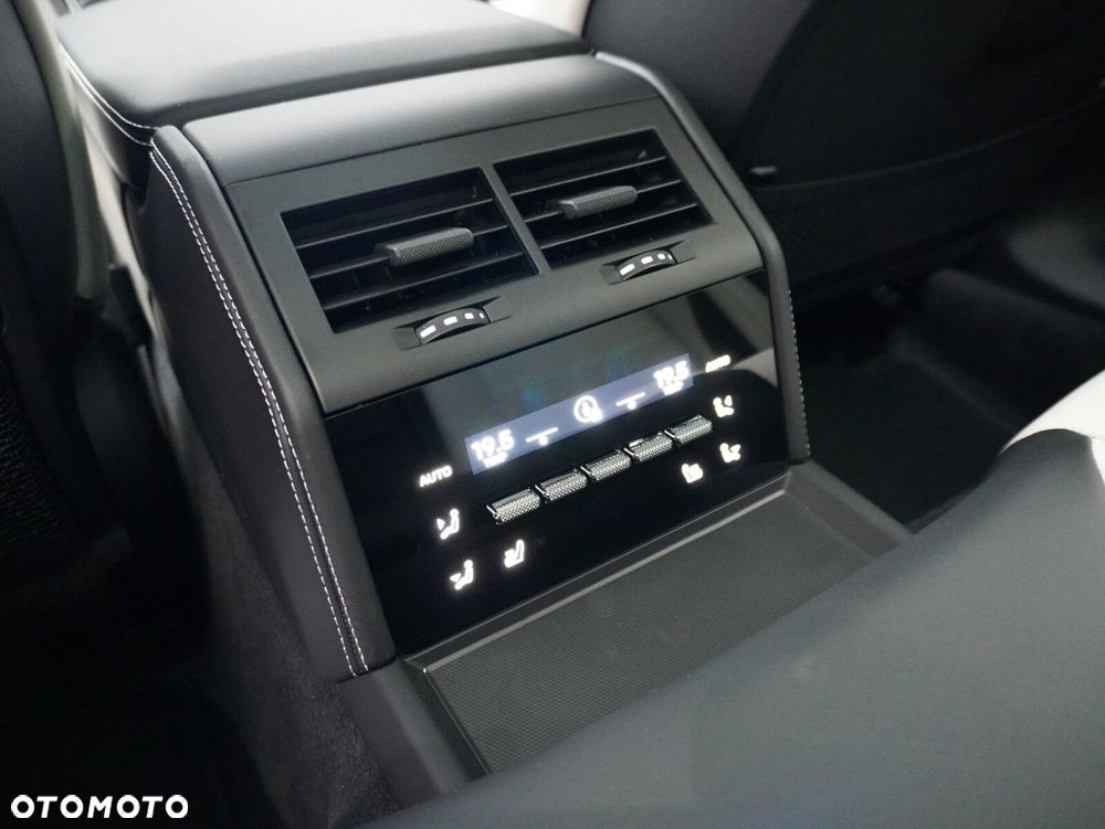 Porsche Panamera 4S E-Hybrid PHEV - 36