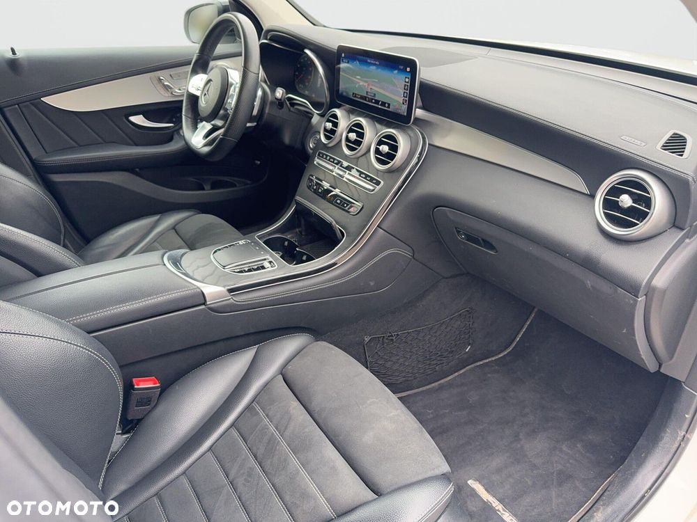 Mercedes-Benz GLC 220 d 4-Matic - 24