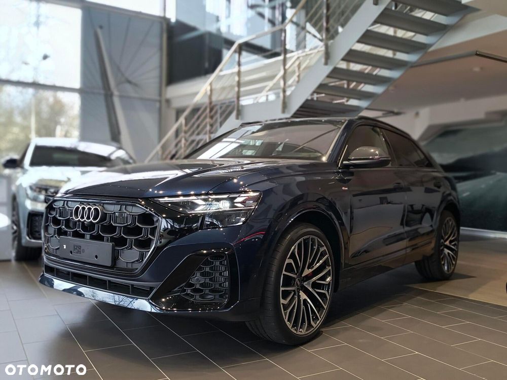 Audi Q8 - 2