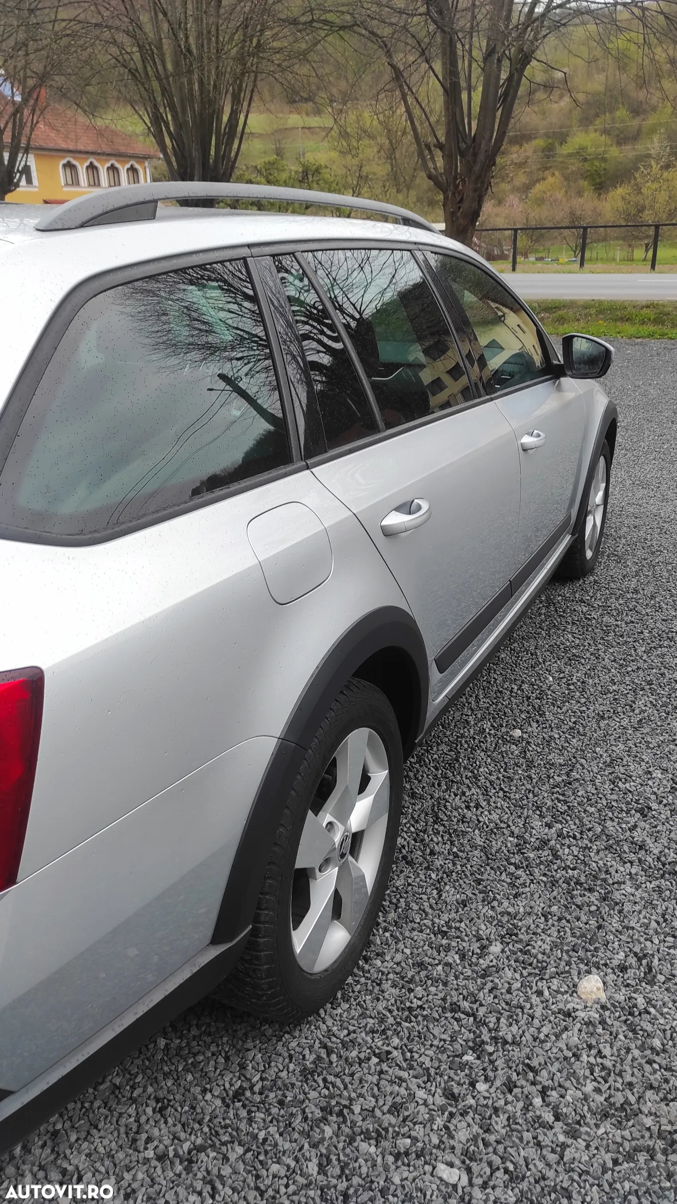 Skoda Octavia 2.0 TDI 4x4 Scout - 5