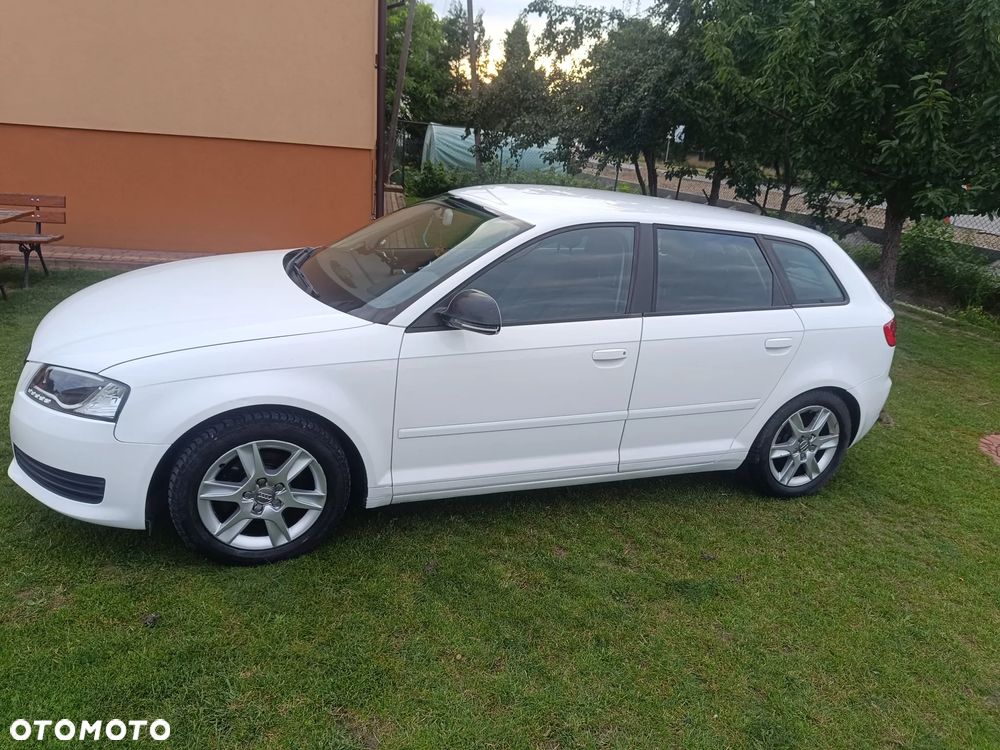 Audi A3 Sportback - 13