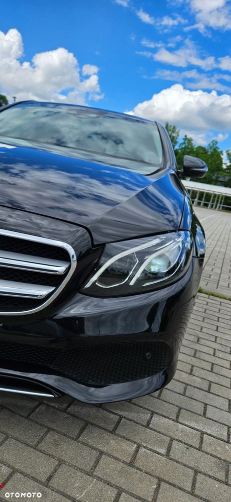 Mercedes-Benz Klasa E 220 d 4Matic 9G-TRONIC Avantgarde - 26