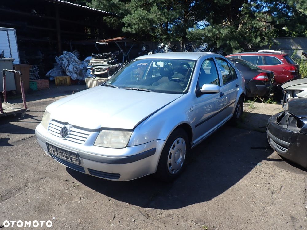 CZĘŚCI - Vw Bora 1,9 TDI 101KM ATD SEDAN 5B EUH lakier LA7W 2002r. INDEX - 10186 - 1