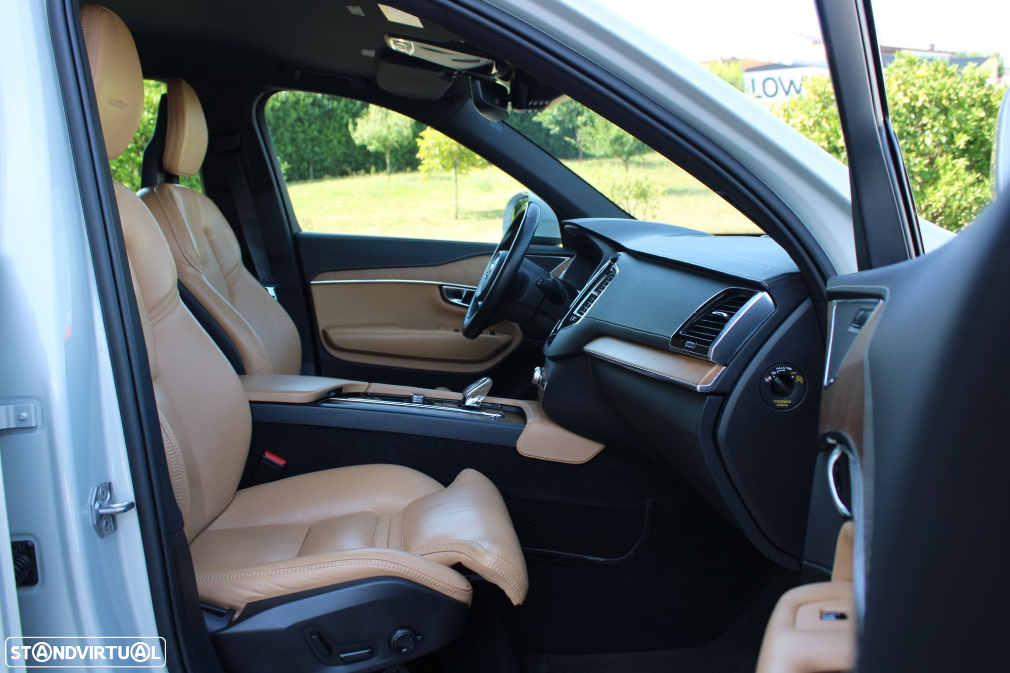 Volvo XC 90 2.0 T8 PHEV Inscription AWD - 42