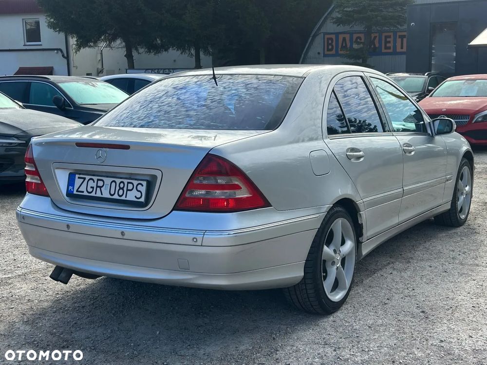 Mercedes-Benz Klasa C 200 T CDI Avantgarde - 9