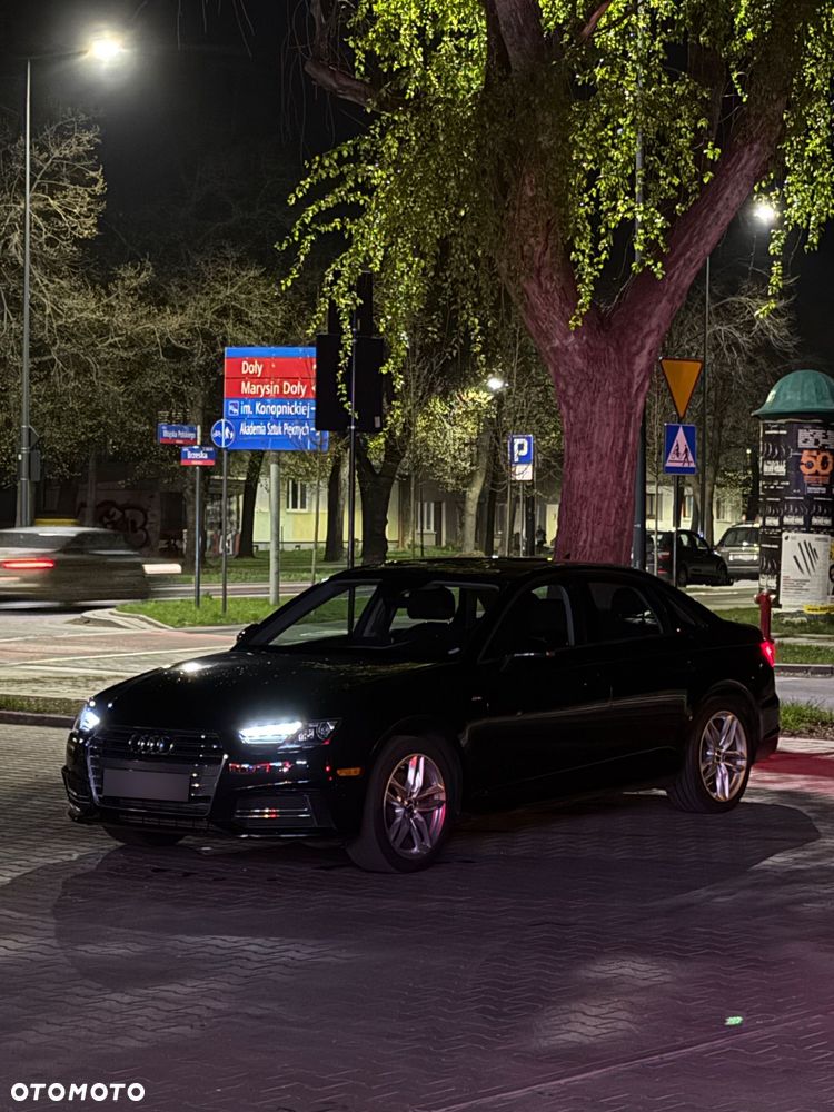 Audi A4 Limousine 2.0 TFSI ultra S tronic sport - 16