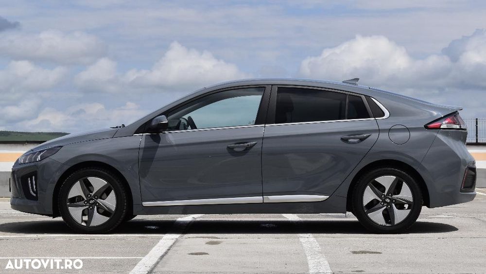 Hyundai IONIQ - 5