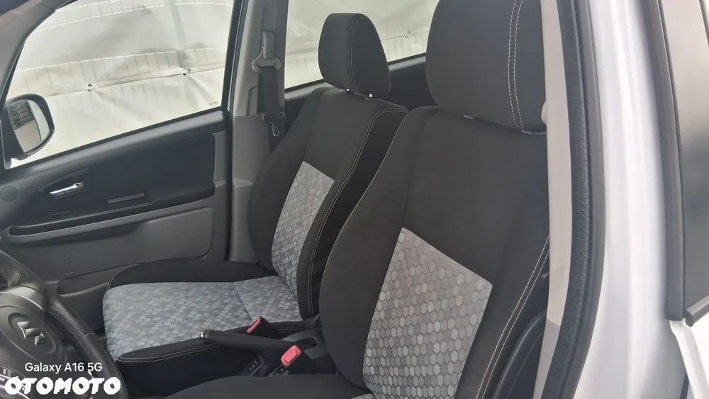 Suzuki SX4 1.6 VVT 4x4 Comfort - 14