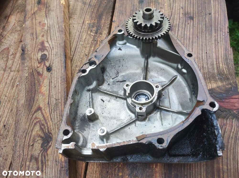 Pokrywa dekiel sprzęgła prawa Suzuki GN125 DR125 GZ125 oryginał - 7