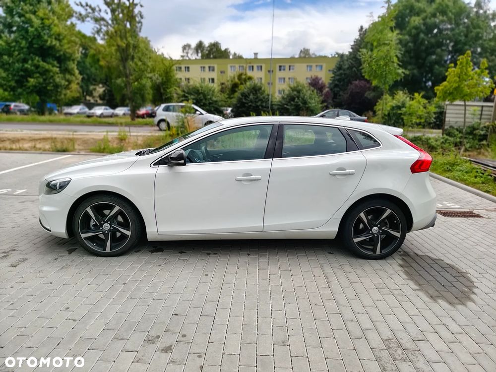 Volvo V40 T2 RDesign - 3