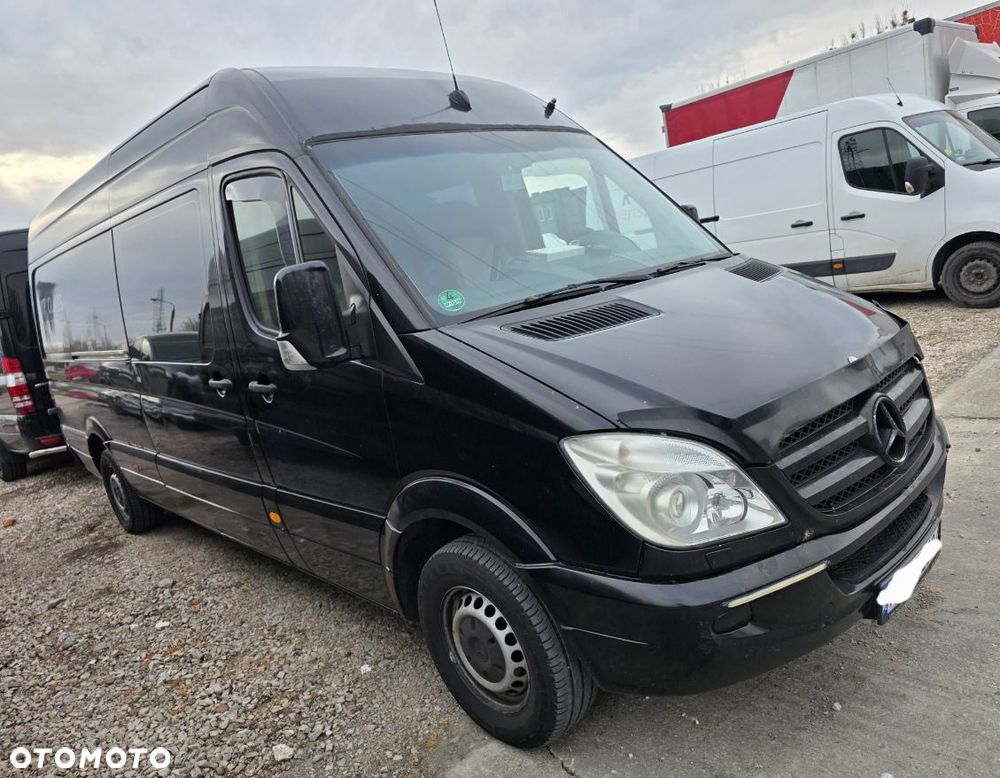 Mercedes-Benz Sprinter - 5