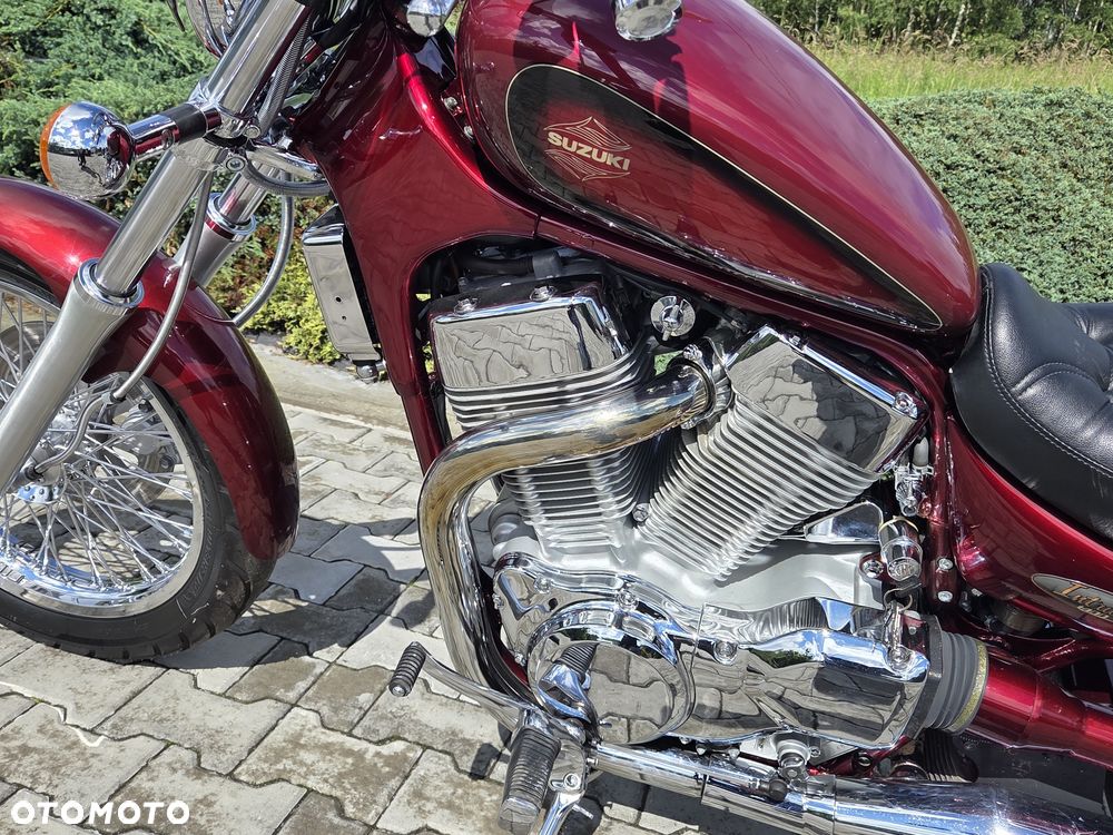 Suzuki Intruder - 27