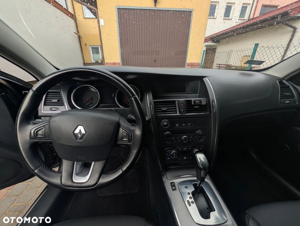 Renault Latitude 2.0 dCi Privilege - 10