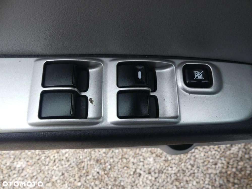 Mitsubishi L200 Pick Up 4x4 Autm DPF Intense Double Cab - 11