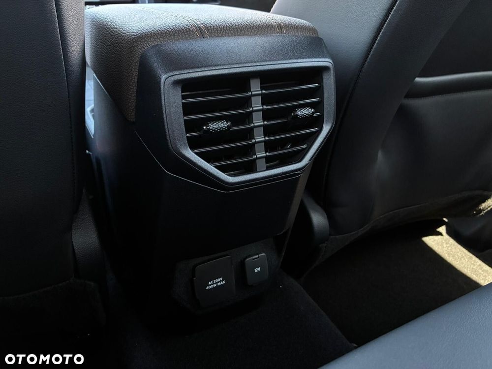 Volkswagen Amarok - 30