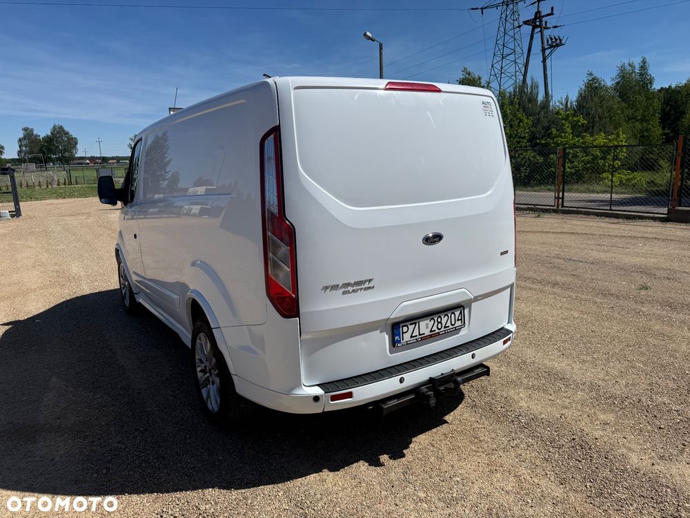 Ford Transit Custom - 11