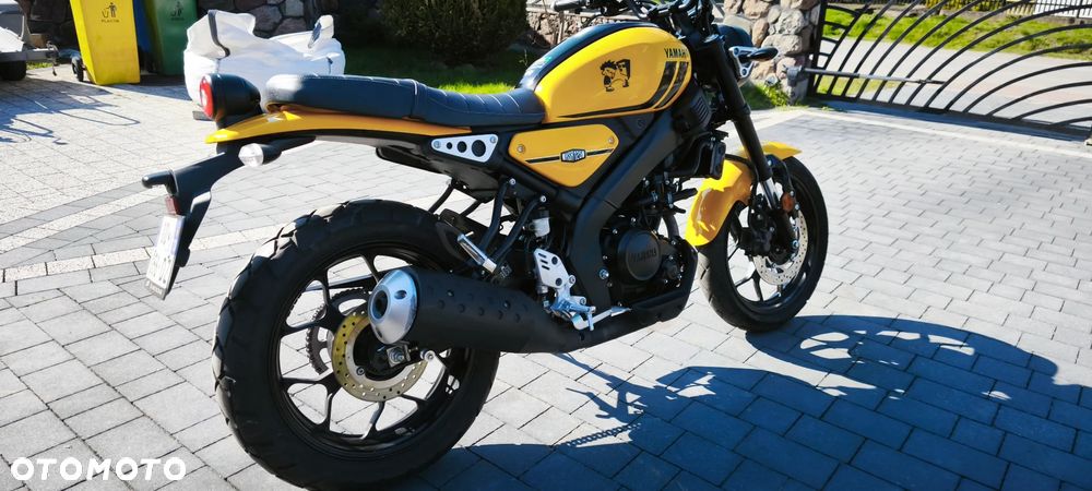 Yamaha XSR - 2