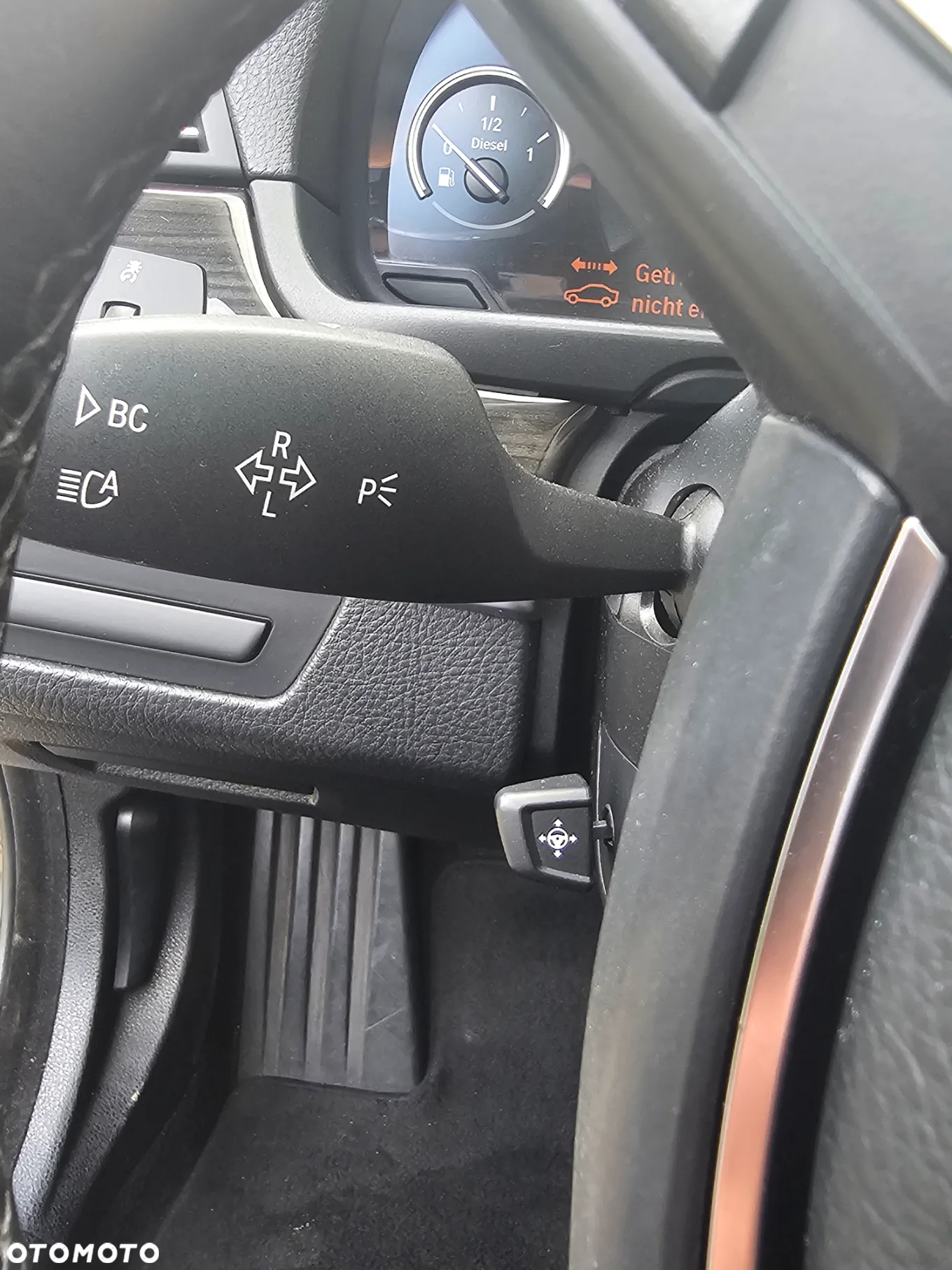 BMW Seria 5 525d xDrive - 23
