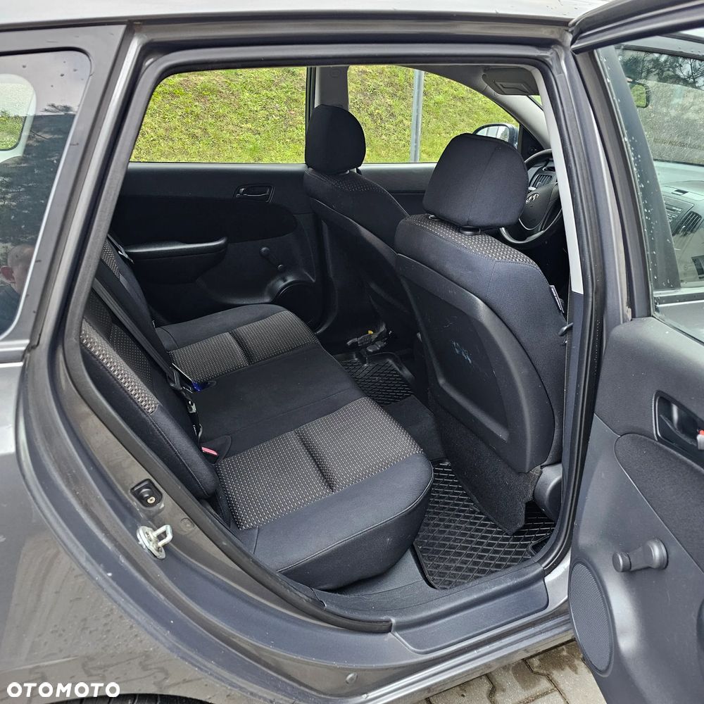 Hyundai i30 1.6 CRDi Base - 9