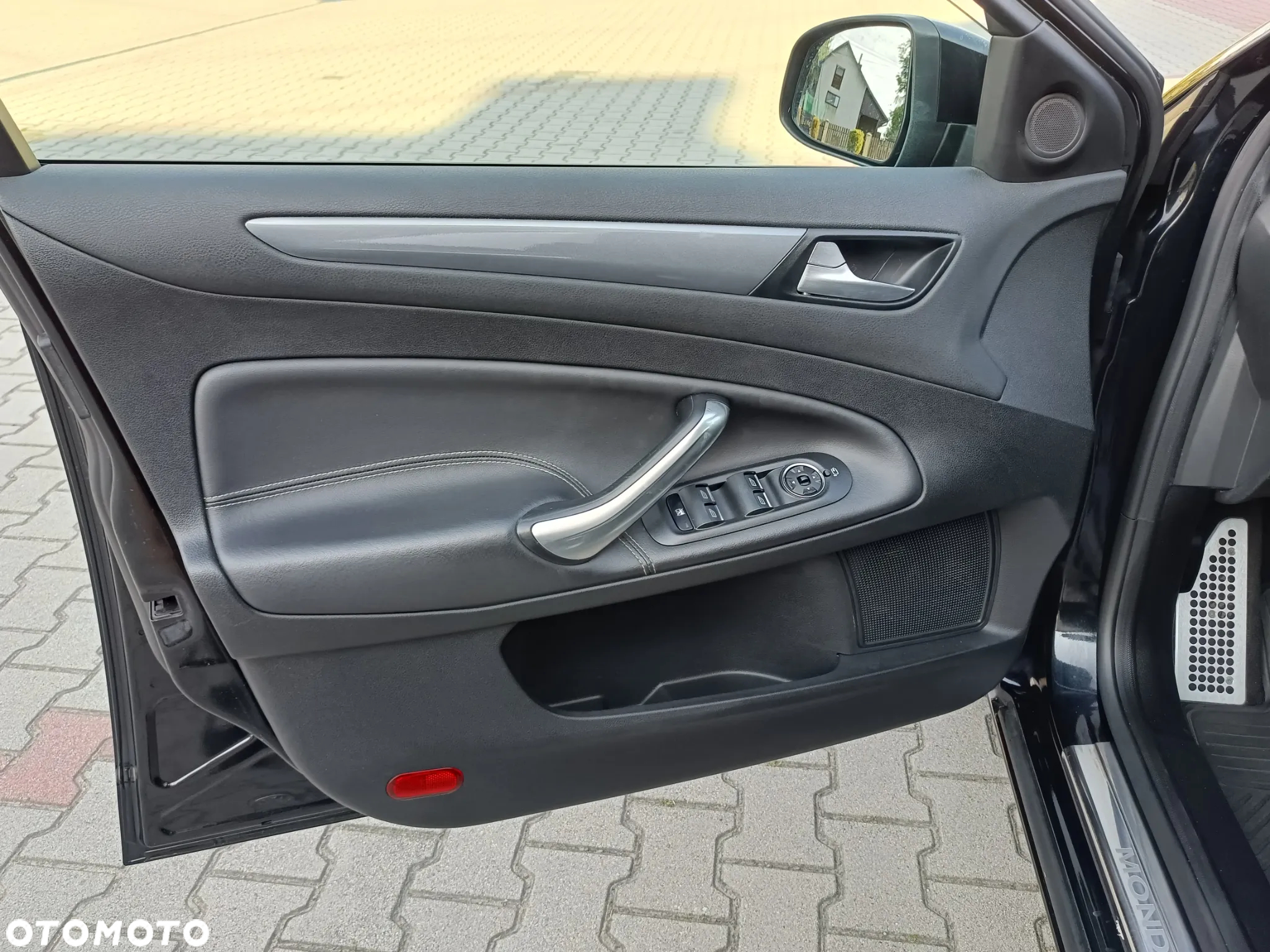 Ford Mondeo 2.0 TDCI Titanium S - 18
