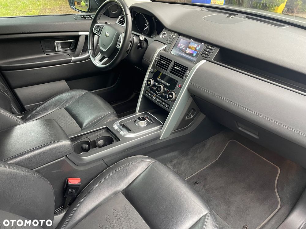 Land Rover Discovery Sport - 10