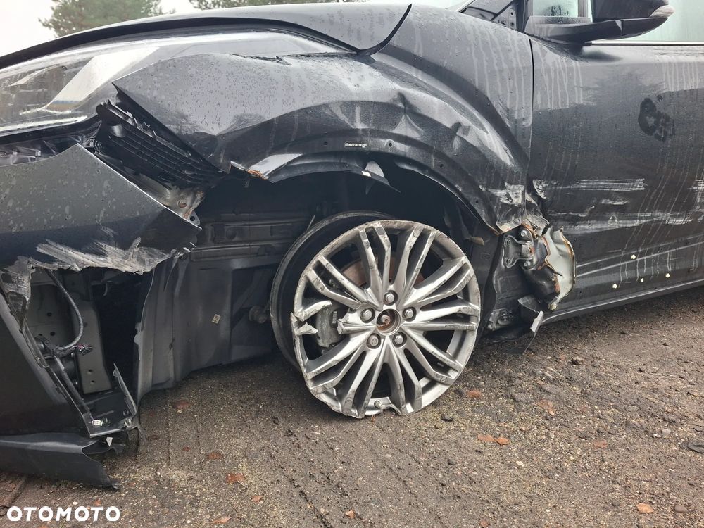 Toyota C-HR 2.0 PHEV Dynamic Force Executive Premiere Edition - 7