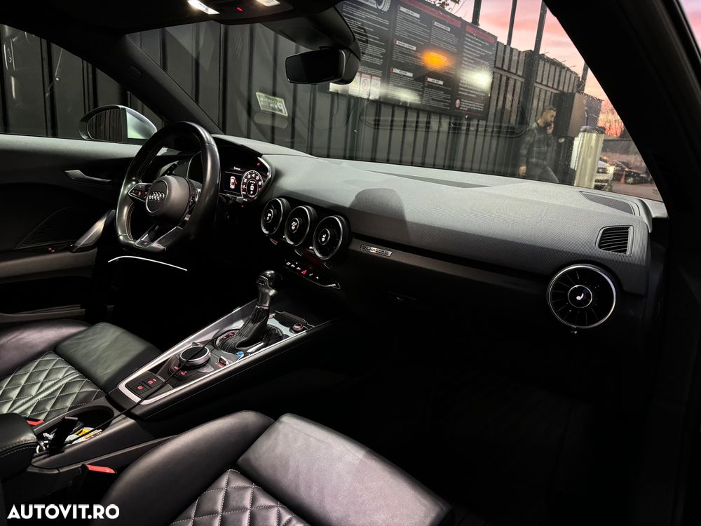 Audi TT S Coupe 2.0 TFSI Quattro Stronic - 9