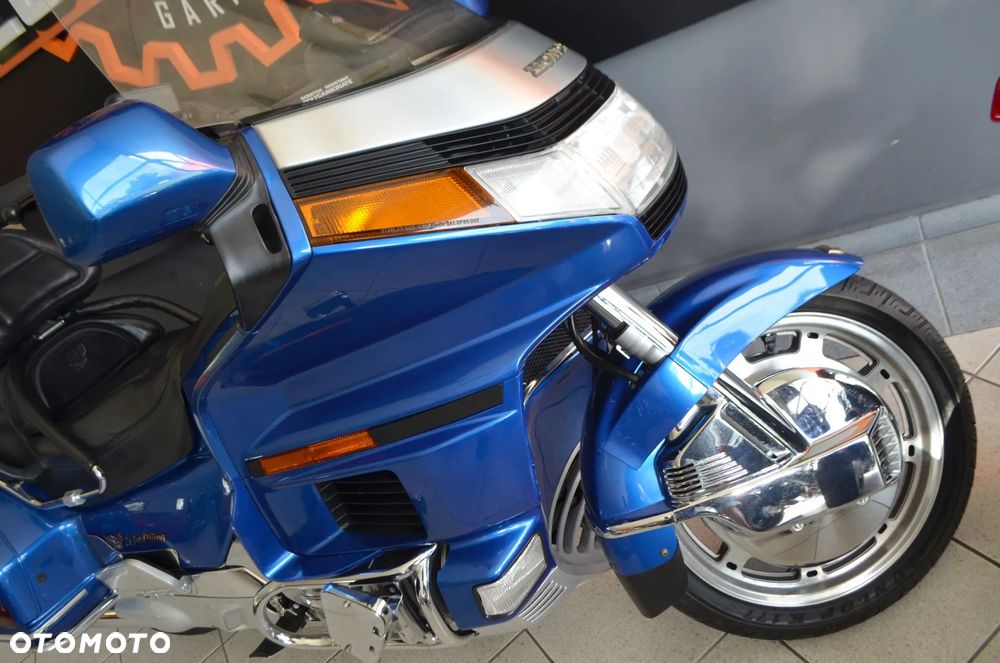 Honda GL - 8
