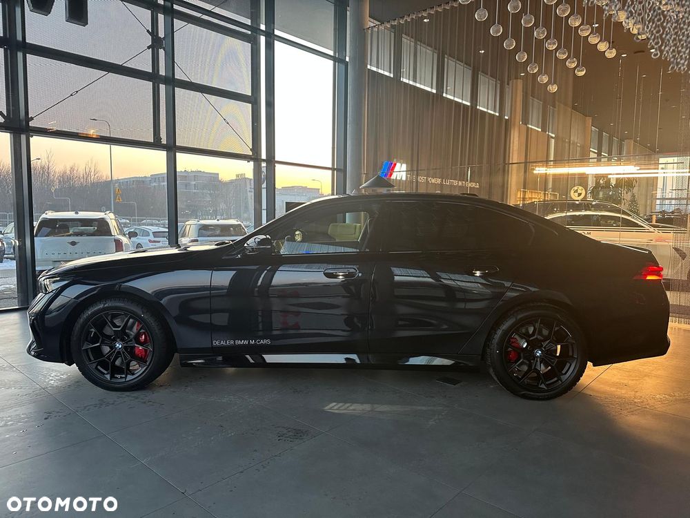BMW Seria 5 540d xDrive mHEV - 4