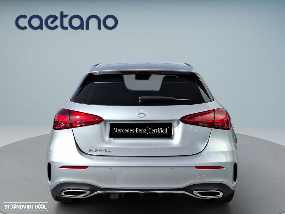 Mercedes-Benz A 250 e - 7