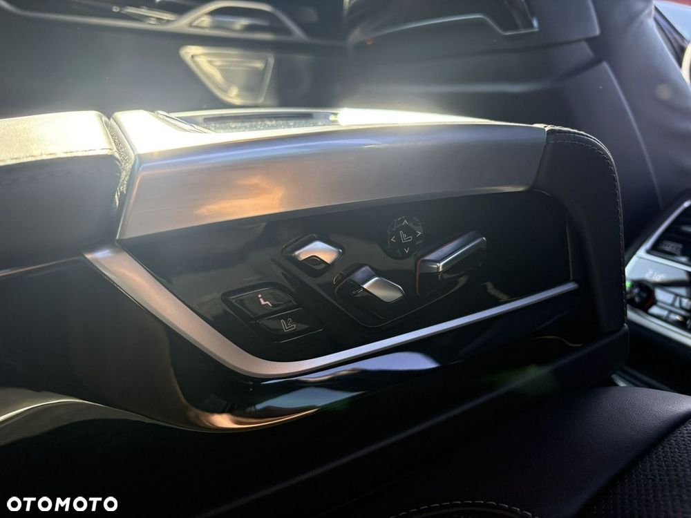 BMW Seria 7 - 39