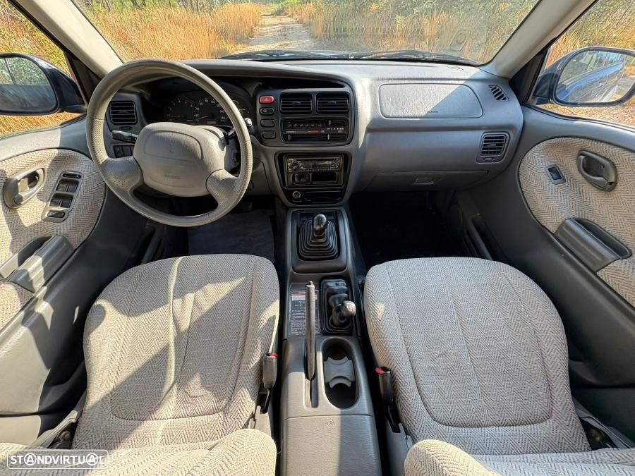 Suzuki Grand Vitara Metal Top 2.0 TDi - 16
