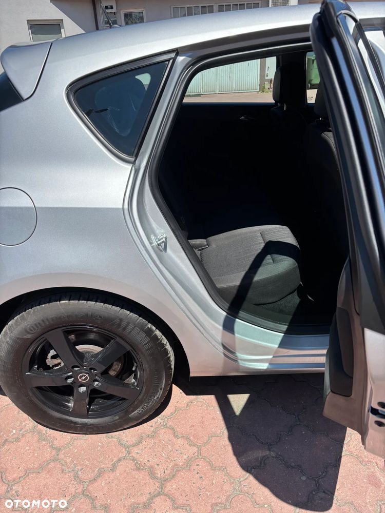 Opel Astra - 14