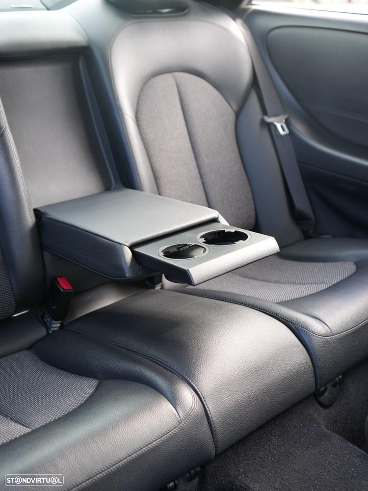 Mercedes-Benz CLK 220 CDi Avantgarde - 17