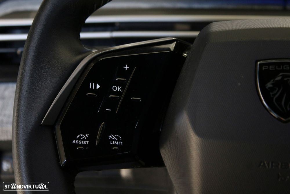 Peugeot 3008 1.2 Hybrid Allure e-DCS6 - 17