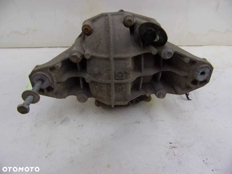 DODGE DURANGO III 5.7 11- DYFER MOST TYŁ 68184735AA - 5