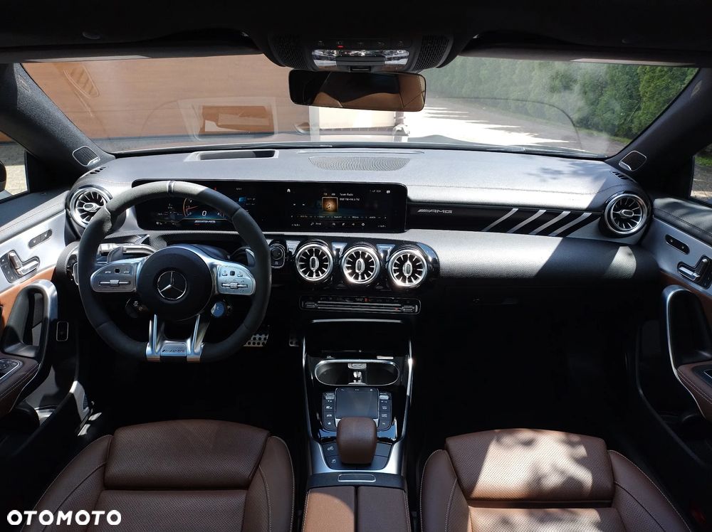 Mercedes-Benz CLA AMG 35 4-Matic 7G-DCT - 34