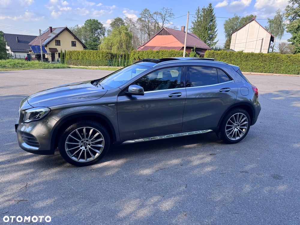 Mercedes-Benz GLA 220 d 7G-DCT AMG Line - 3