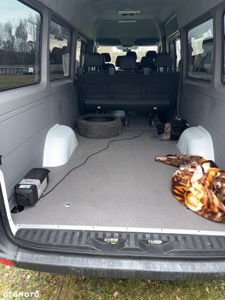 Mercedes-Benz Sprinter - 8