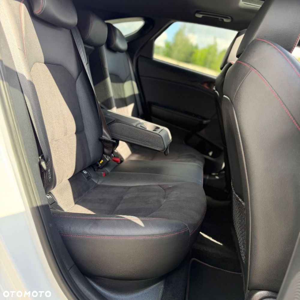 Kia ProCeed 1.6 T-GDI GT DCT - 30