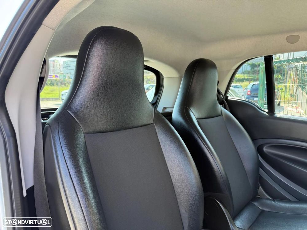 Smart ForTwo Coupé 1.0 71 Aut. - 32