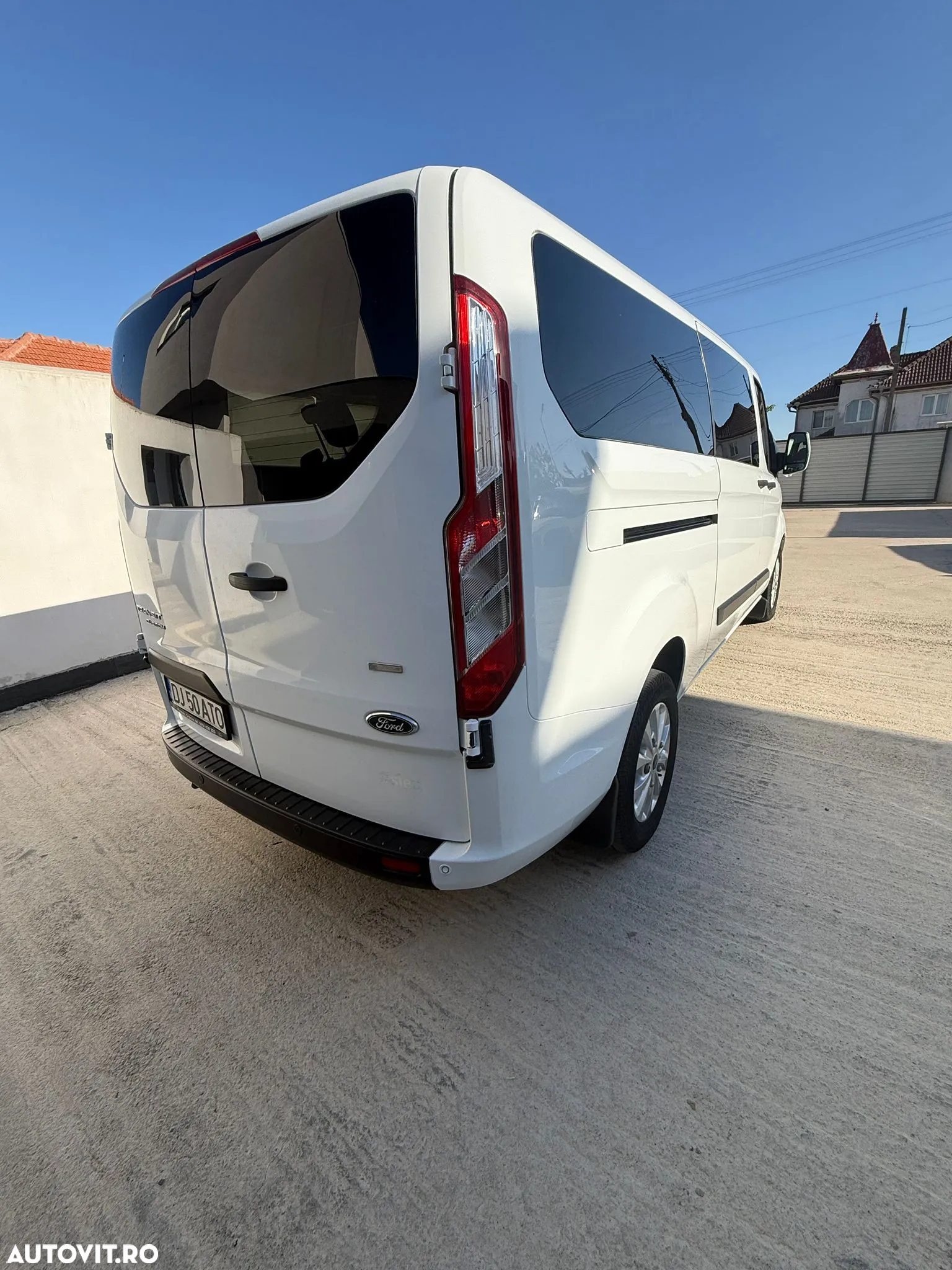 Ford Transit Custom Kombi 340 2.0 TDCI LWB L2H1 Trend - 9